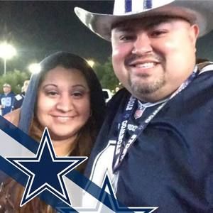 Meet your Posher, Max